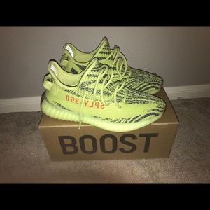 adidas Yeezy Boost 350 V2 Semi Frozen Yellow